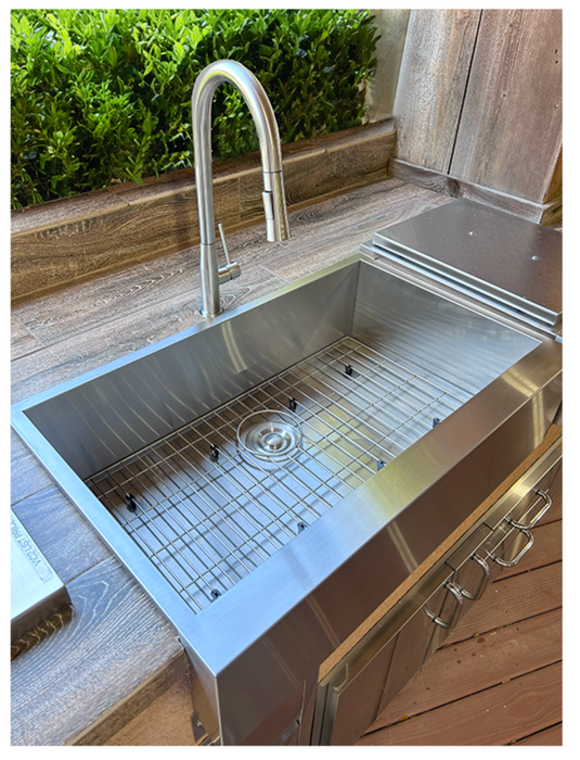 RCS Grills NLA-32" Outdoor Rated Farmhouse Sink w/Faucet & Grate - RSNK3A